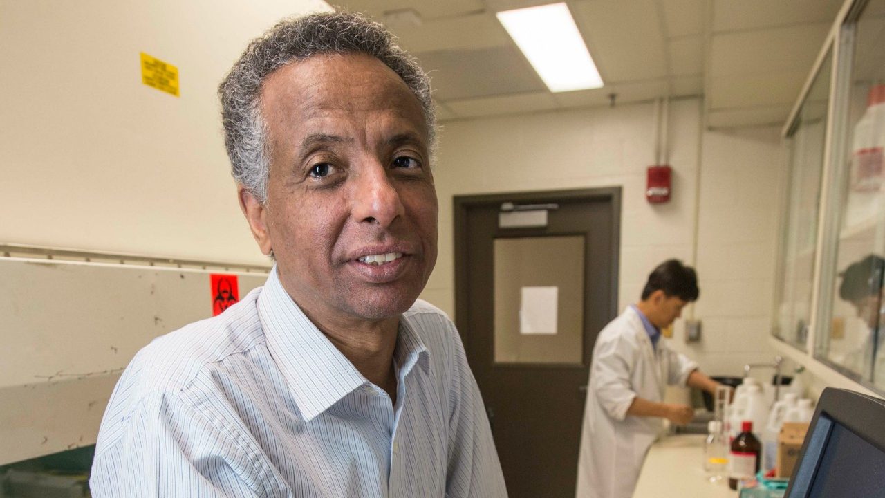 Salahadin Abdi, M.D, Ph.D.给出了关于癌症疼痛管理的建议