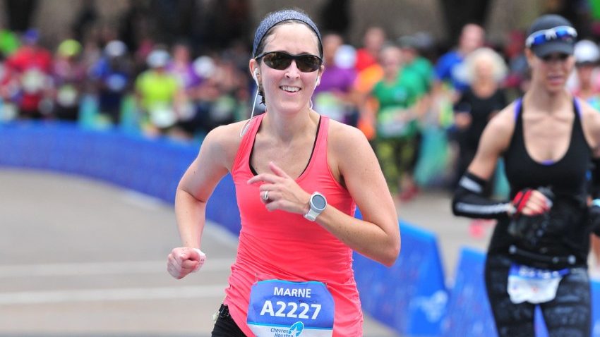 马拉松运动员和胃癌幸存者Marne Shafer将她的胃切除术后的快速恢复归功于她跑步的历史。