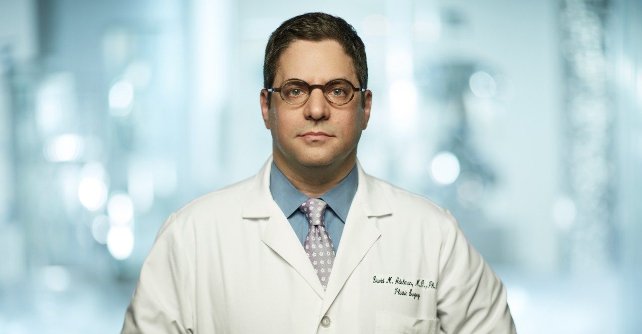 乳腺癌整形外科医生大卫·阿德尔曼，医学博士，博士。