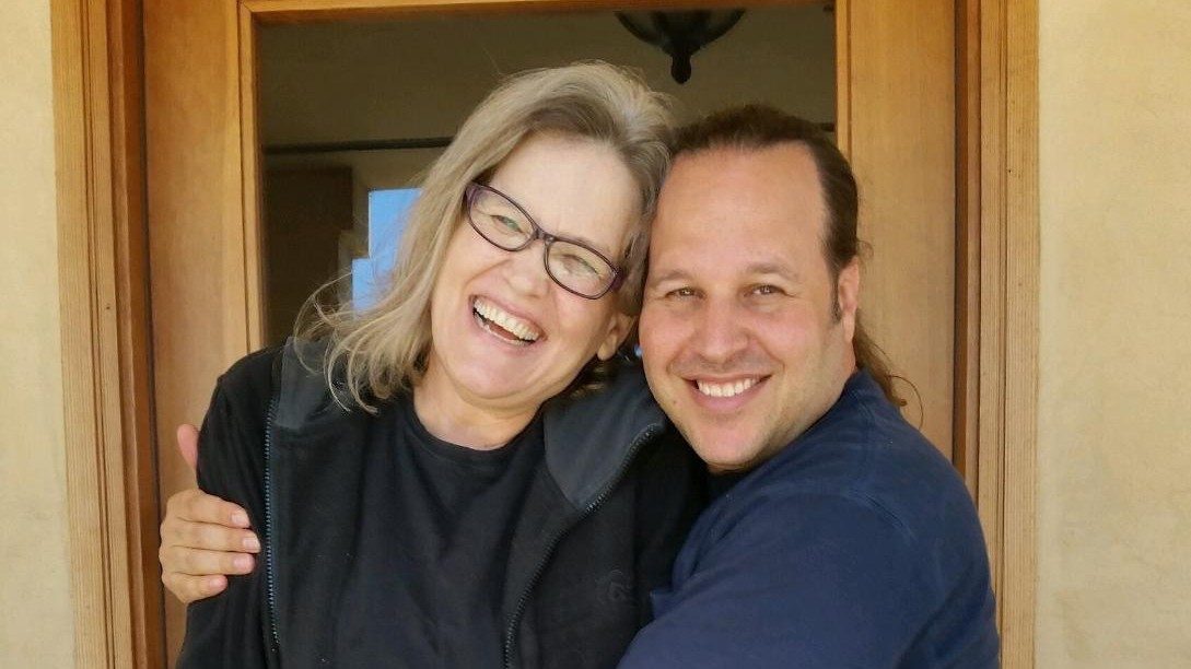 护理员Guy Lipof和他的妻子Susie，一个胶质母细胞瘤的幸存者