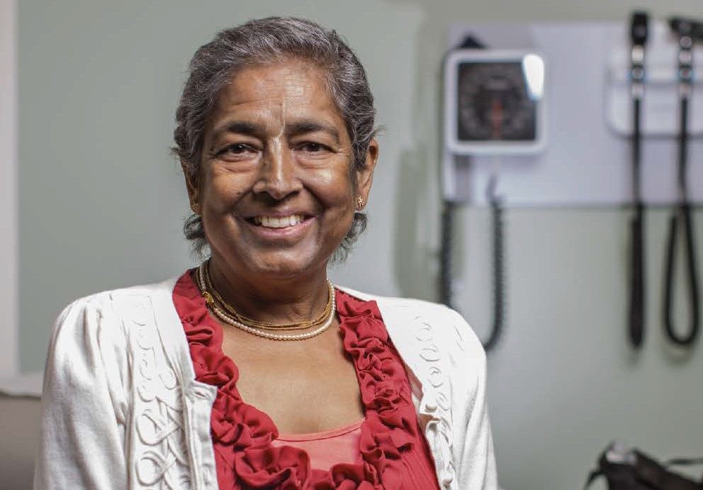 急性髓系白血病患者Bindu Chakravarty在MD Anderson接受了干细胞移植