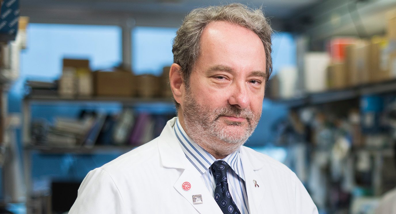 医学博士罗伯特·奥洛斯基(Robert Orlowski)领导的登月计划致力于为高风险多发性骨髓瘤患者寻找新的、更持久的治疗方案，包括多种免疫治疗方案。