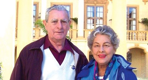 结肠癌幸存者约翰·伍德与他的妻子安