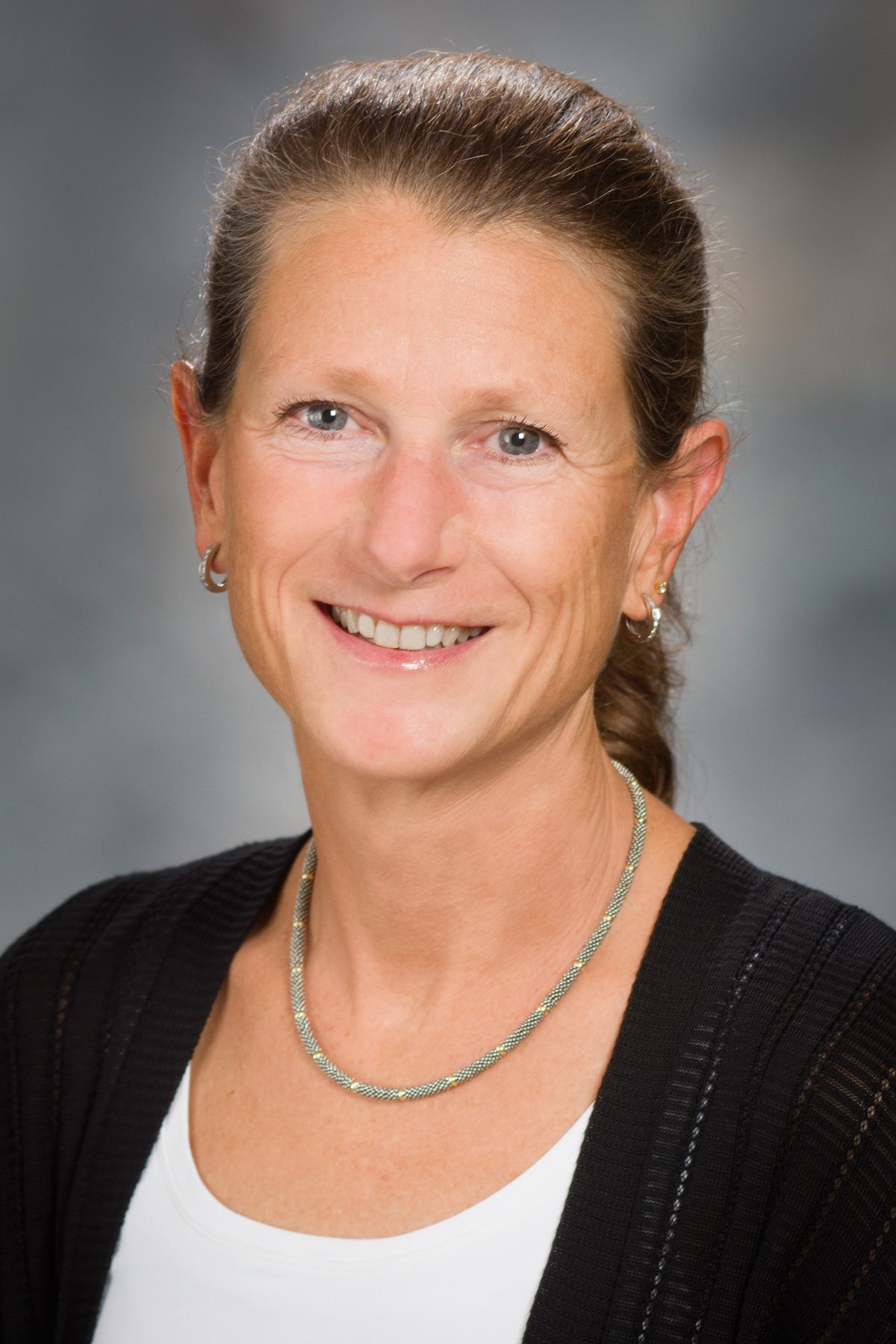 Stephanie S. Watowich的形象