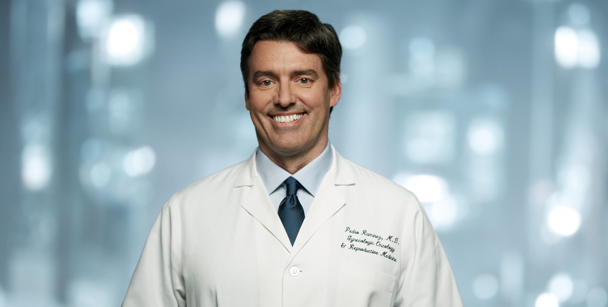 妇科肿瘤专家佩德罗·拉米雷斯,医学博士